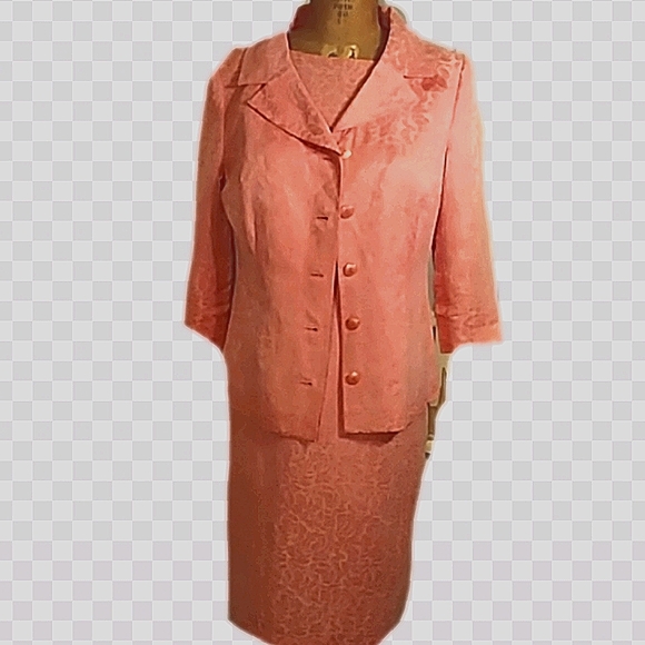 Talbots old lady looking pink silk suit - Picture 4 of 14